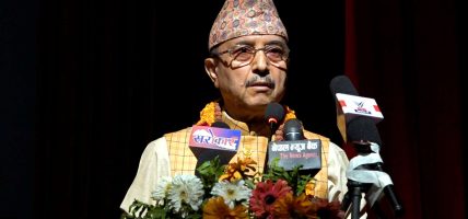 सरकारले तलमाथि भएको कार्यशैली बदल्नुपर्छ : कार्यवाहक सभापति खड्का